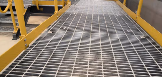 Clipe de grade para fixação de material de construção de grade de metal FRP na plataforma de plataforma offshore